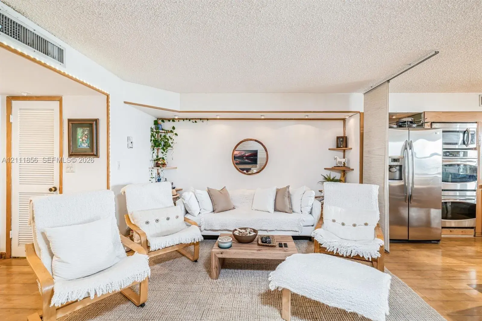 6423 Collins Ave # 1602, Miami Beach FL 33141