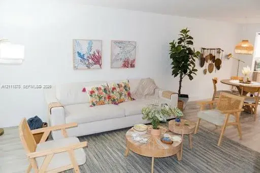 201 Galen Dr # 110, Key Biscayne FL 33149