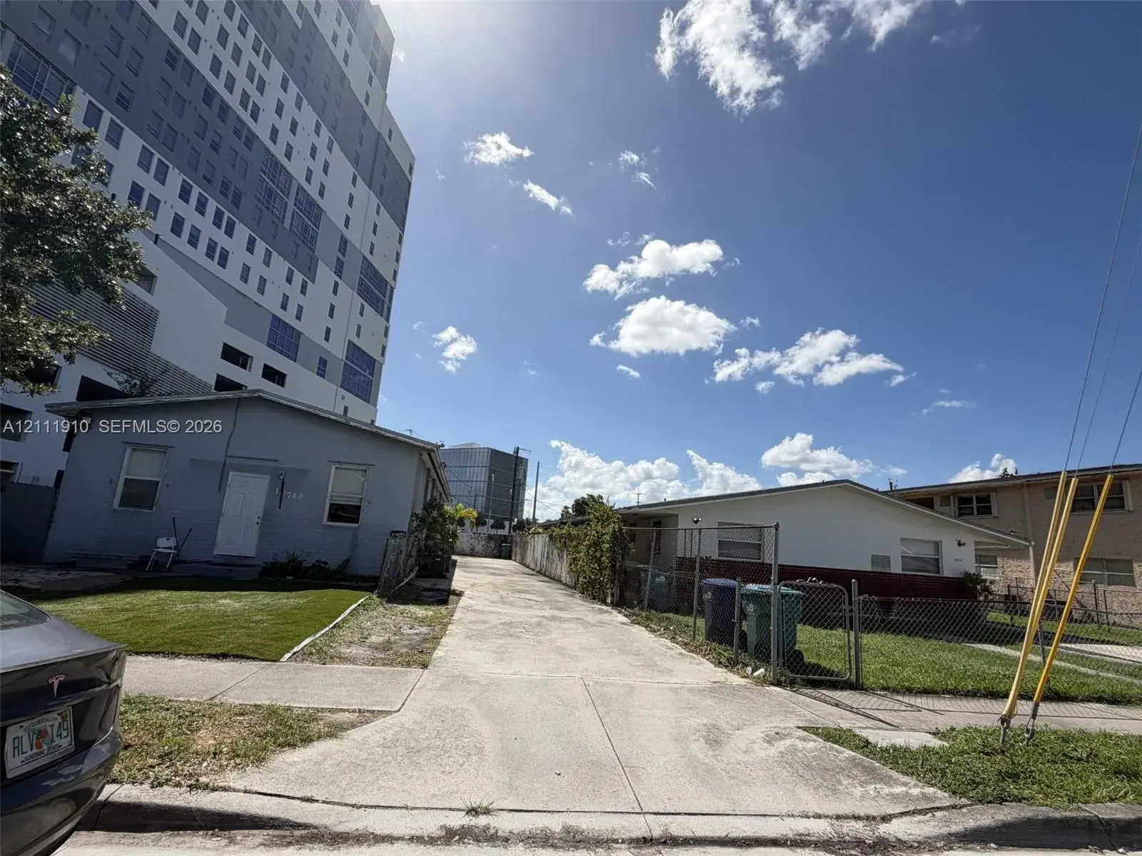 10764 SW 7th St, Sweetwater FL 33174