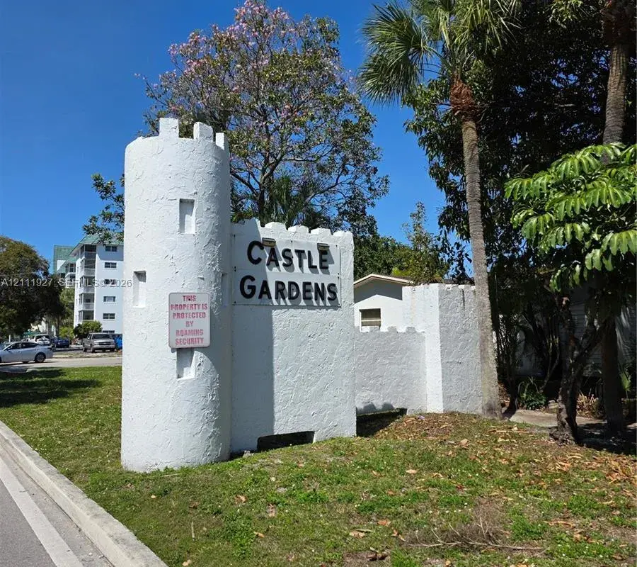 4751 NW 21st St # 106, Lauderhill FL 33313