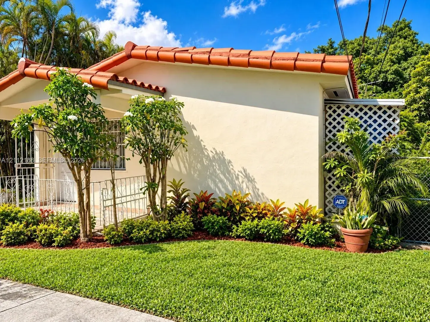 2445 SW 19th St, Miami FL 33145