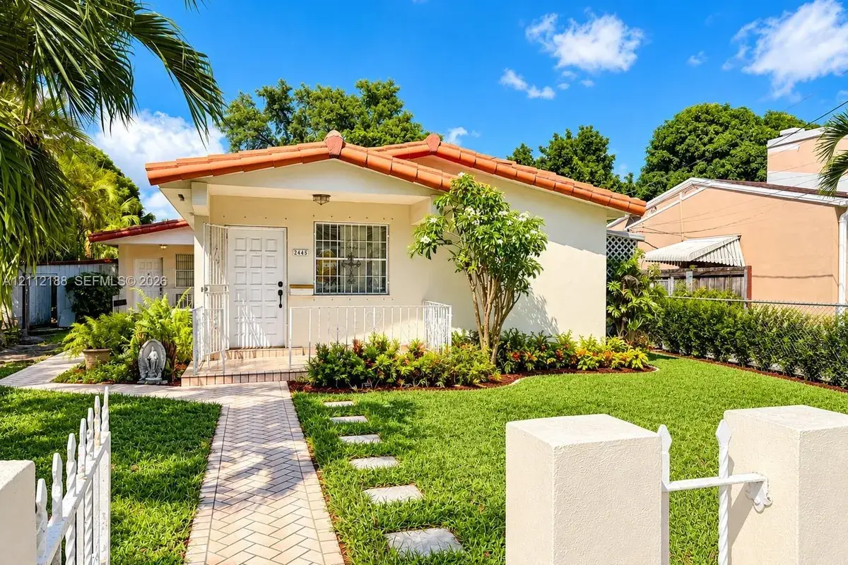 2445 SW 19th St, Miami FL 33145