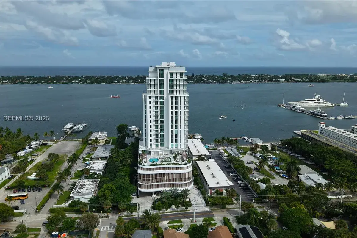4714 N Flagler Drive # 1401, West Palm Beach FL 33407