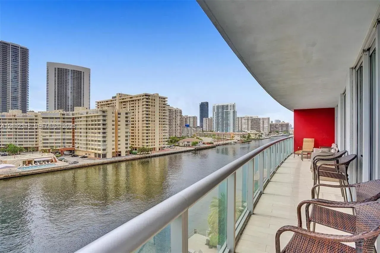 2600 E Hallandale Beach Blvd # T702, Hallandale Beach FL 33009