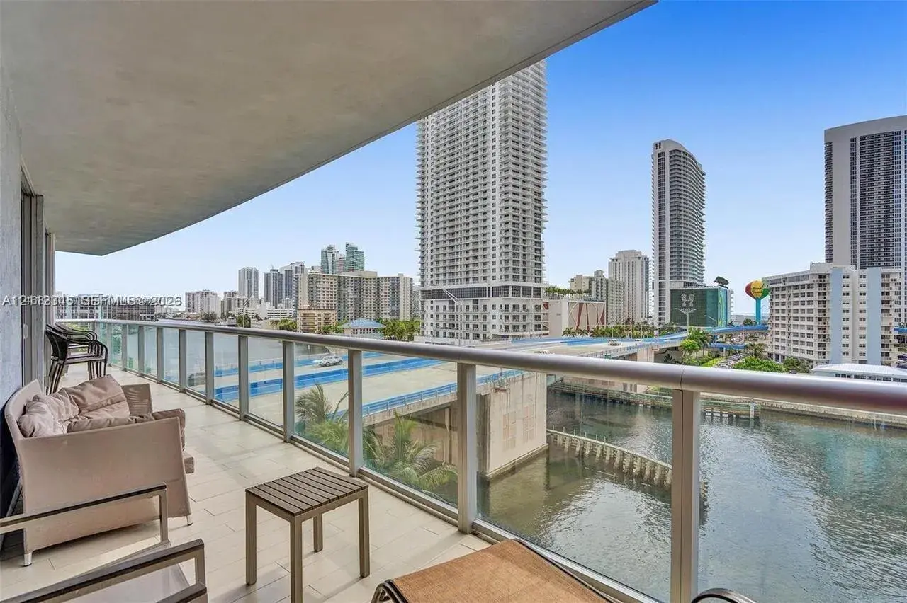 2600 E Hallandale Beach Blvd # T702, Hallandale Beach FL 33009