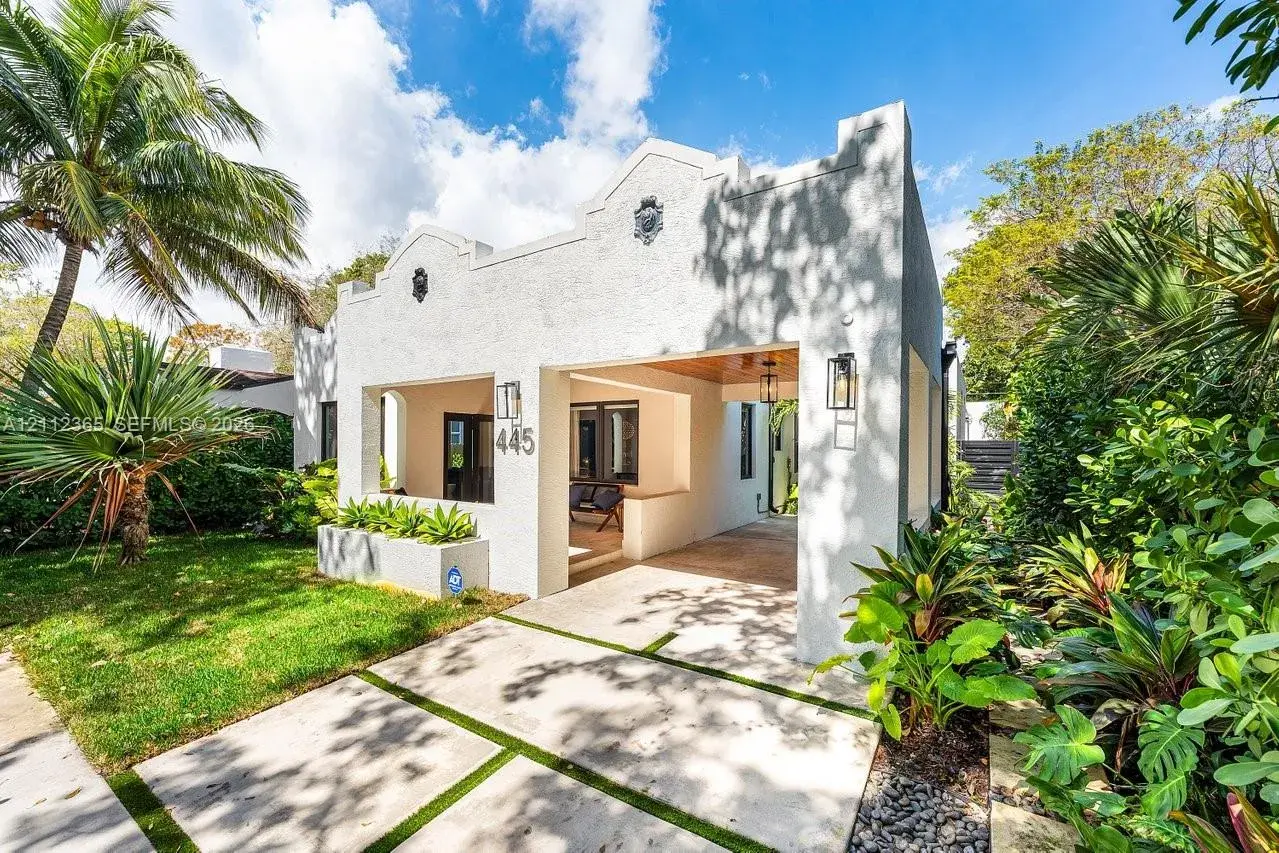 445 NE 76th St, Miami FL 33138