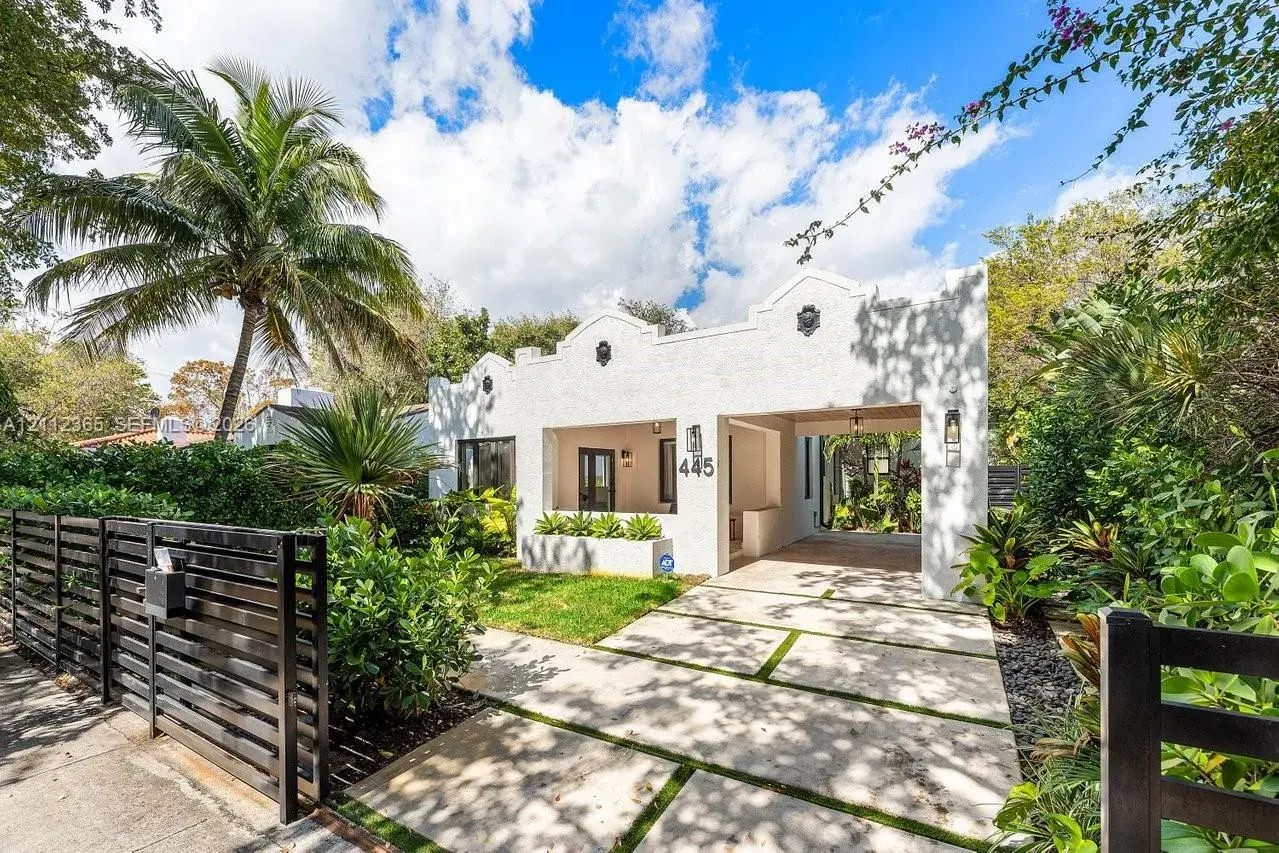 445 NE 76th St, Miami FL 33138