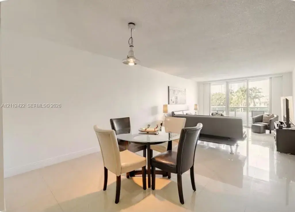 19370 Collins Ave # 220, Sunny Isles Beach FL 33160