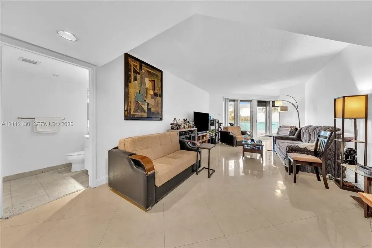 16445 Collins Ave # 222, Sunny Isles Beach FL 33160
