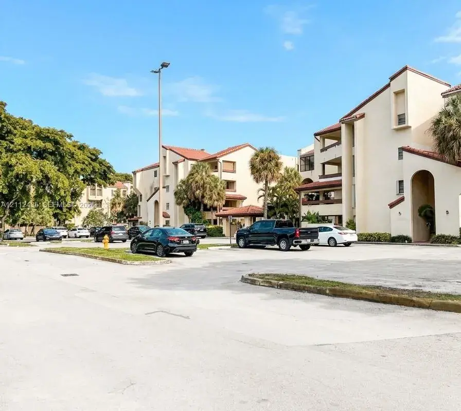 8810 SW 123rd Ct # M103, Miami FL 33186