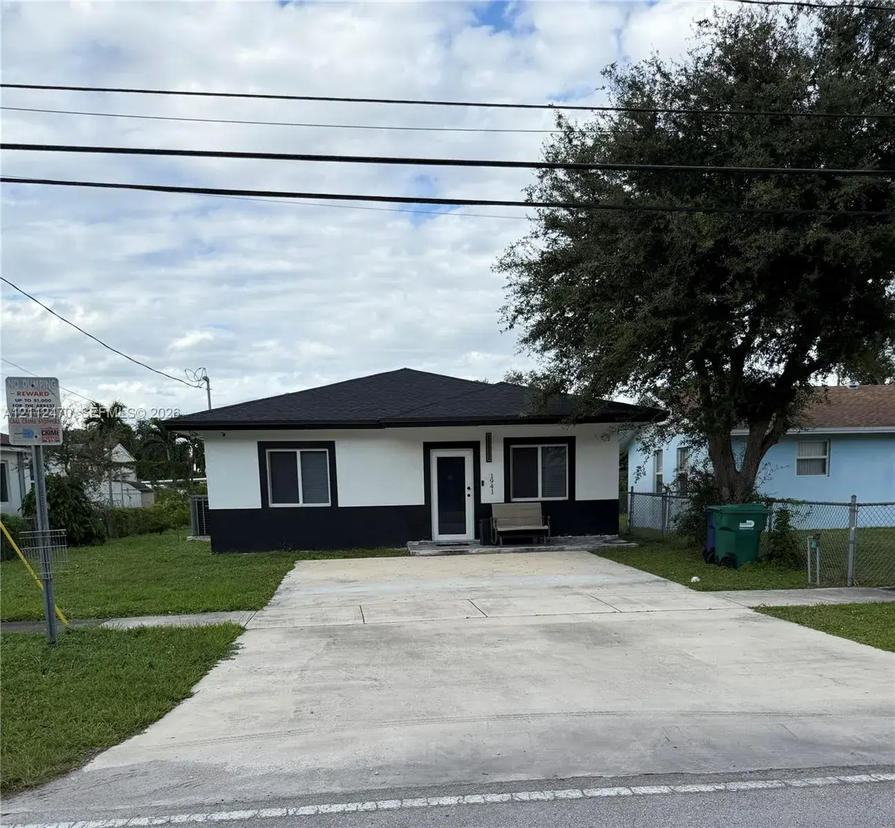 1941 NW 151st St, Miami Gardens FL 33054