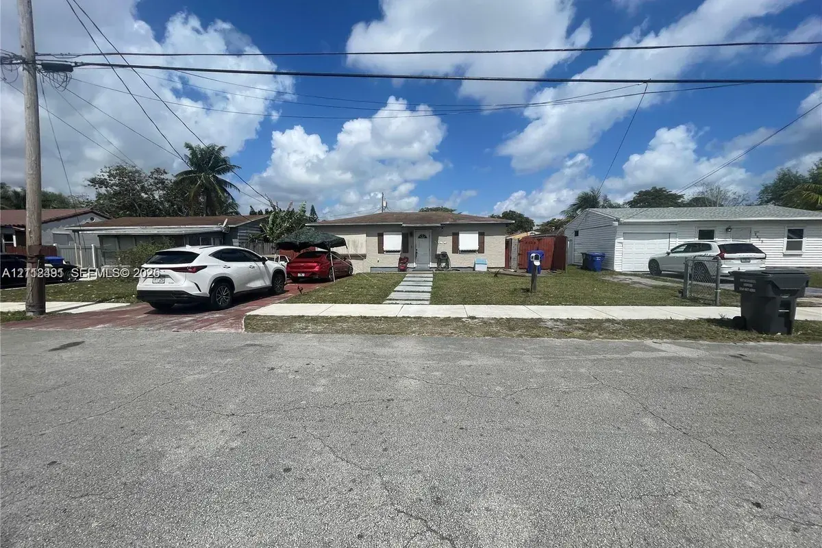 2509 Grant St, Hollywood FL 33020