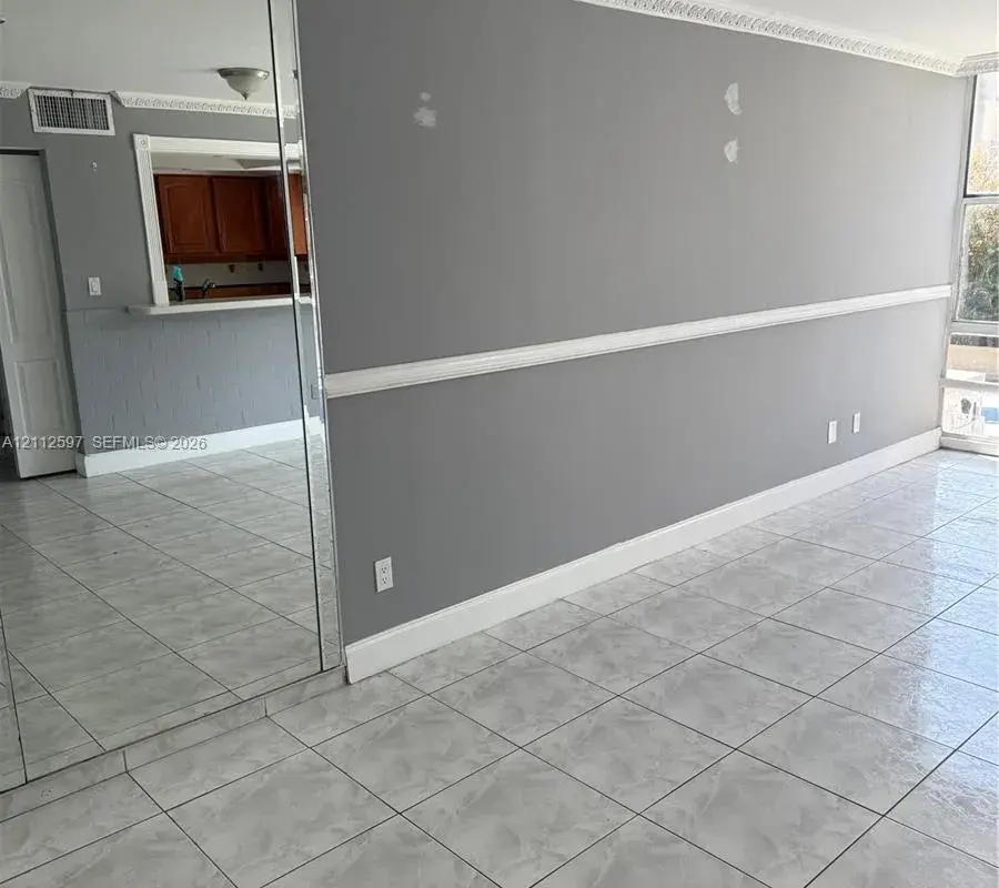 210 172 ST # 326, Sunny Isles Beach FL 33160