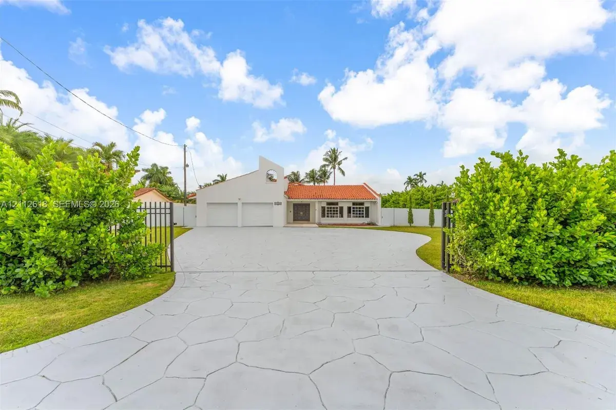 11350 SW 30th St, Miami FL 33165