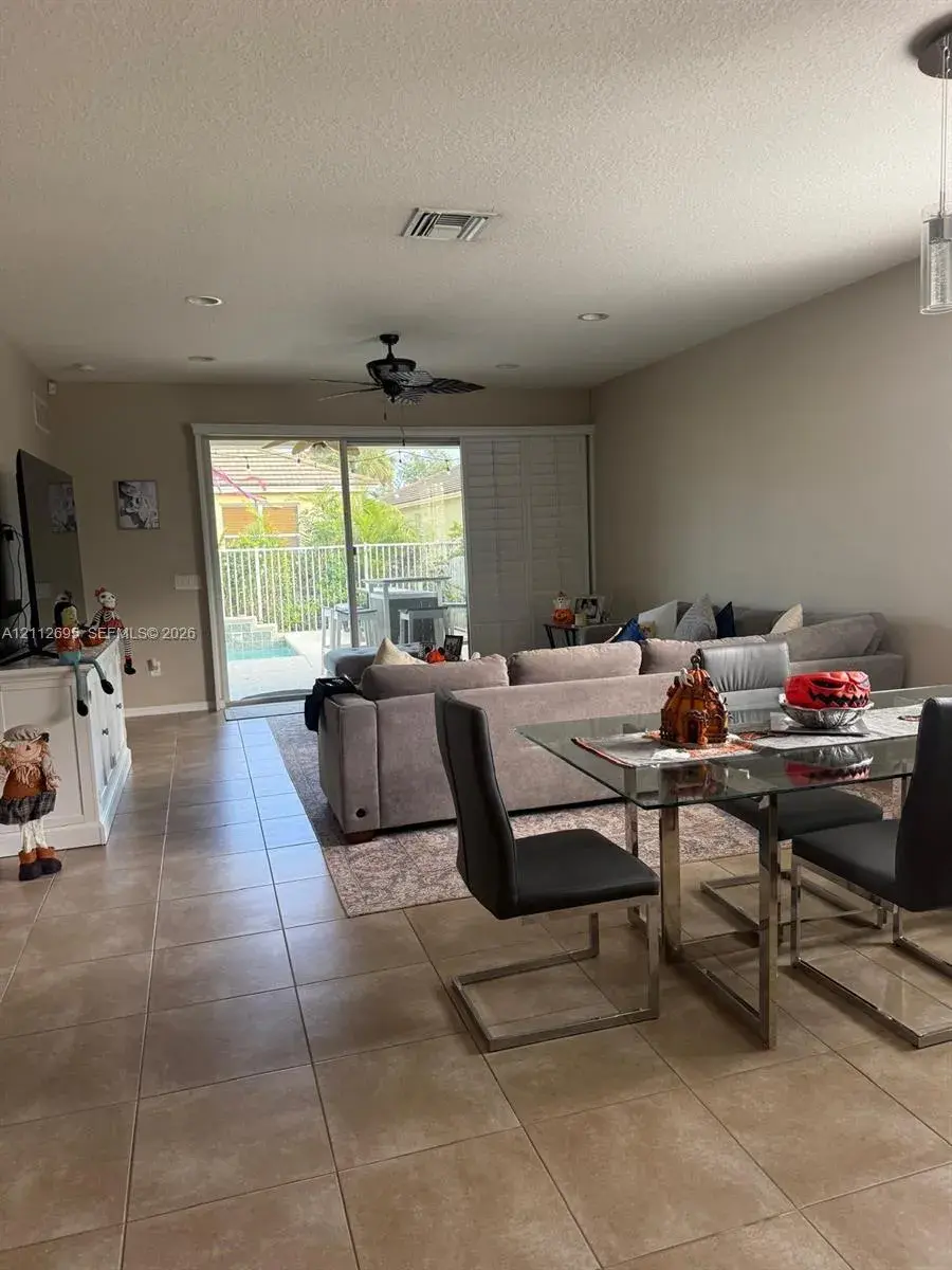 9812 SW Glenbrook Dr, Port St. Lucie FL 34987