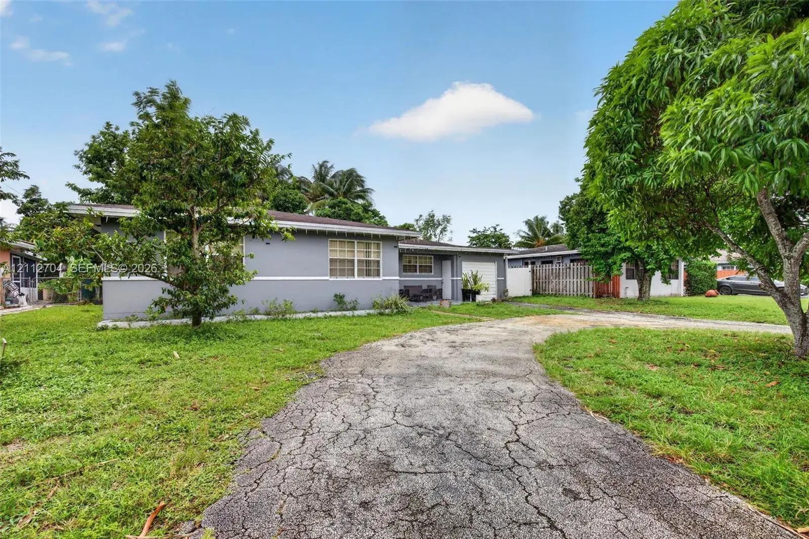 4332 NW 2nd St, Plantation FL 33317