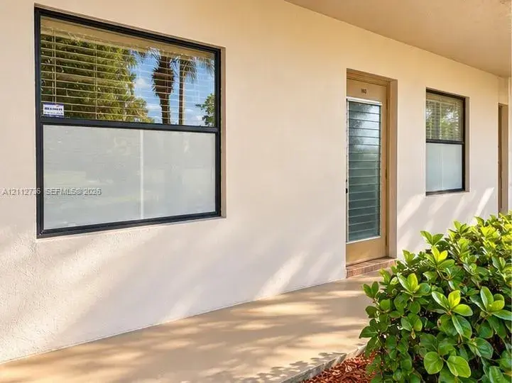 10332 Sunrise Lakes Blvd # 103, Sunrise FL 33322