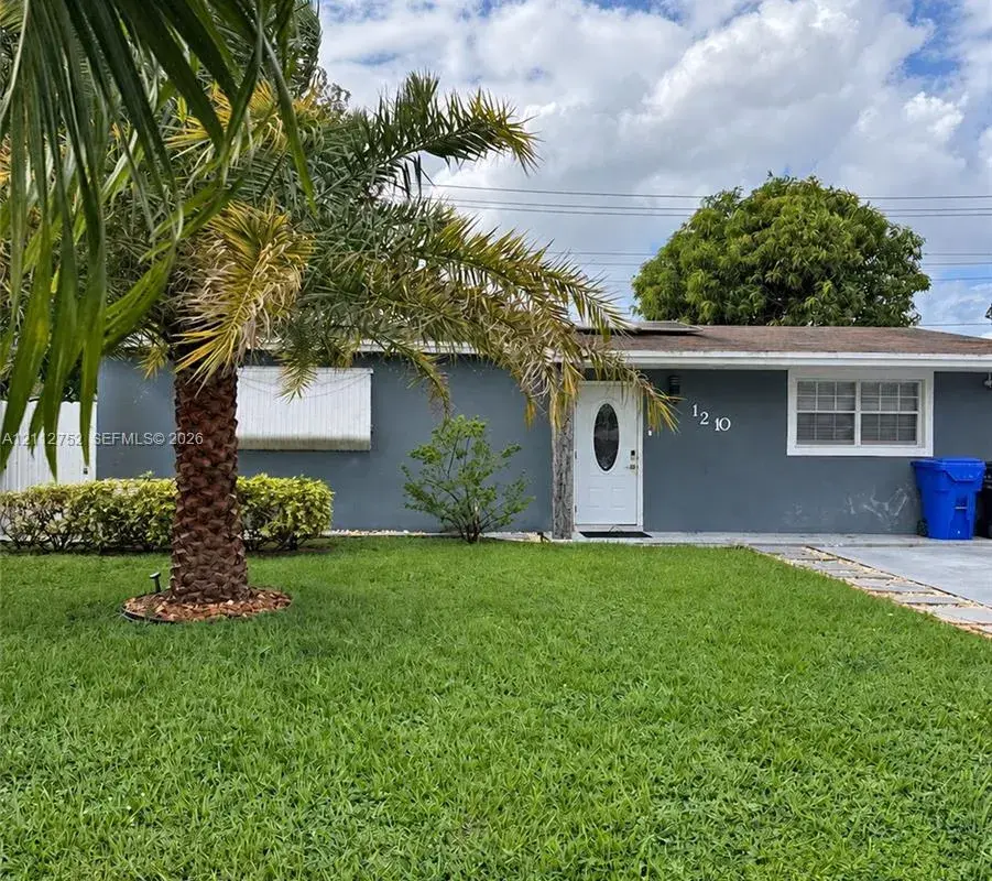 1210 N 71st Ave, Hollywood FL 33024