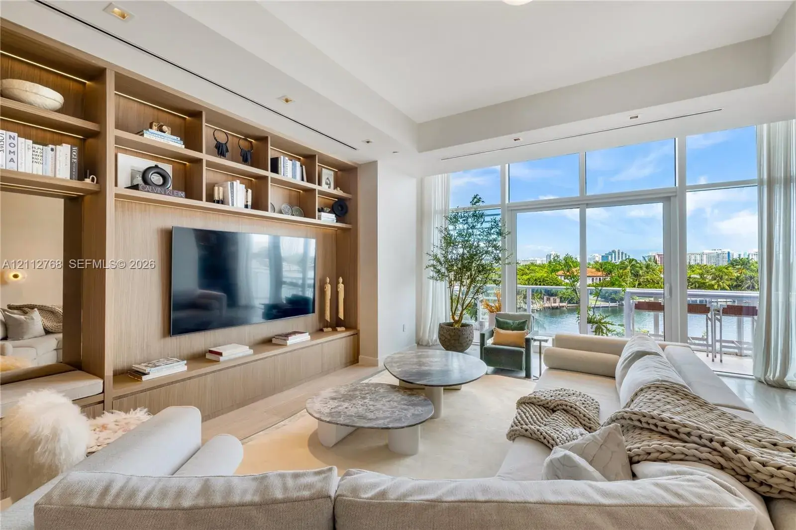 3 bedroom 2 bath Residential for sale at 4701 N Meridian Ave # 304, Miami Beach FL 33140