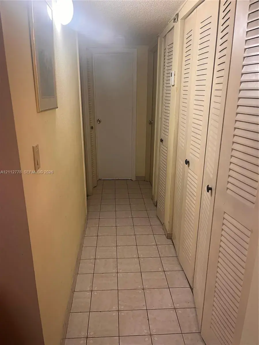 1825 W 44th Pl # 302, Hialeah FL 33012