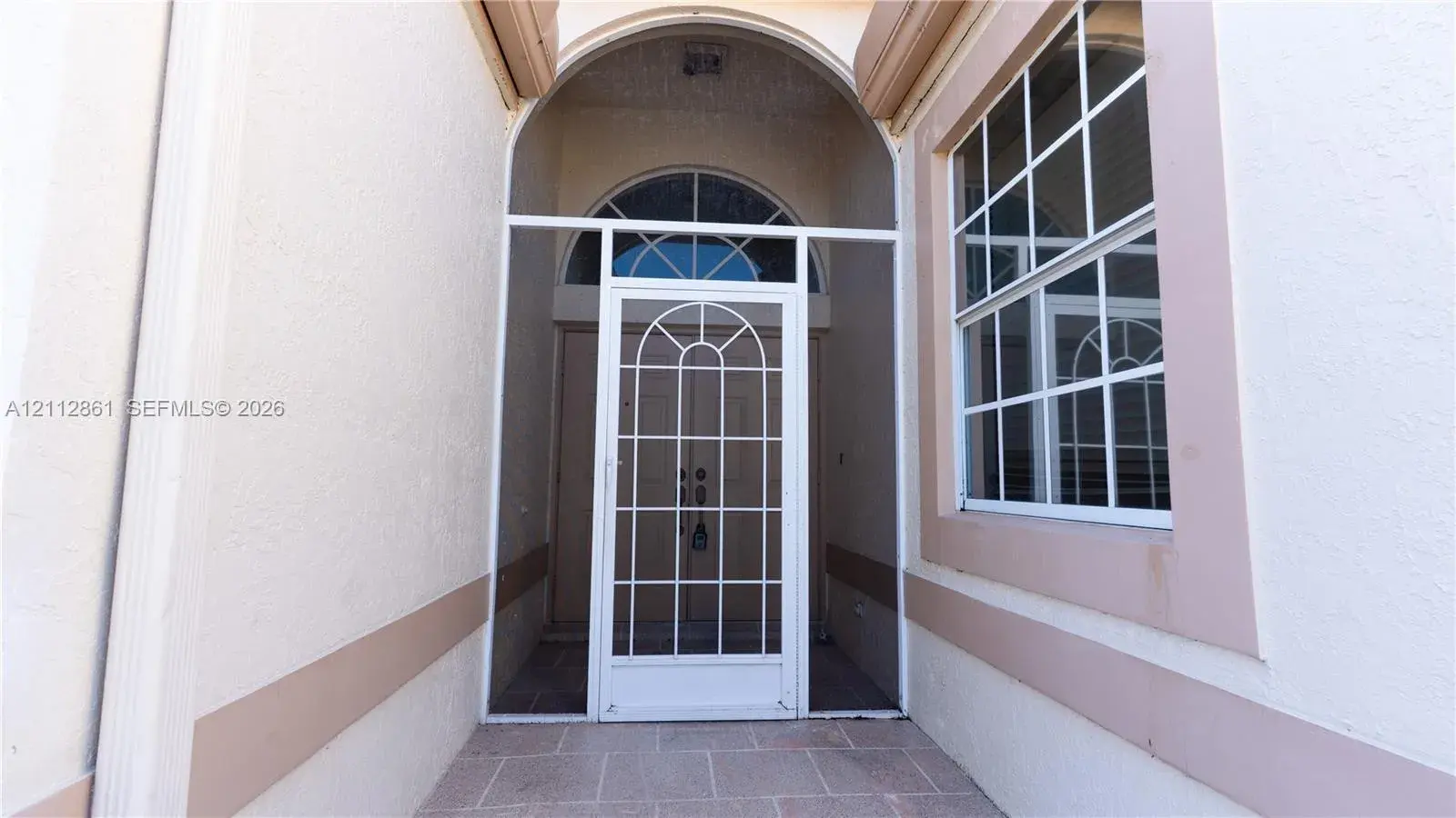 1528 SE Holyrood Ln, Port St. Lucie FL 34952