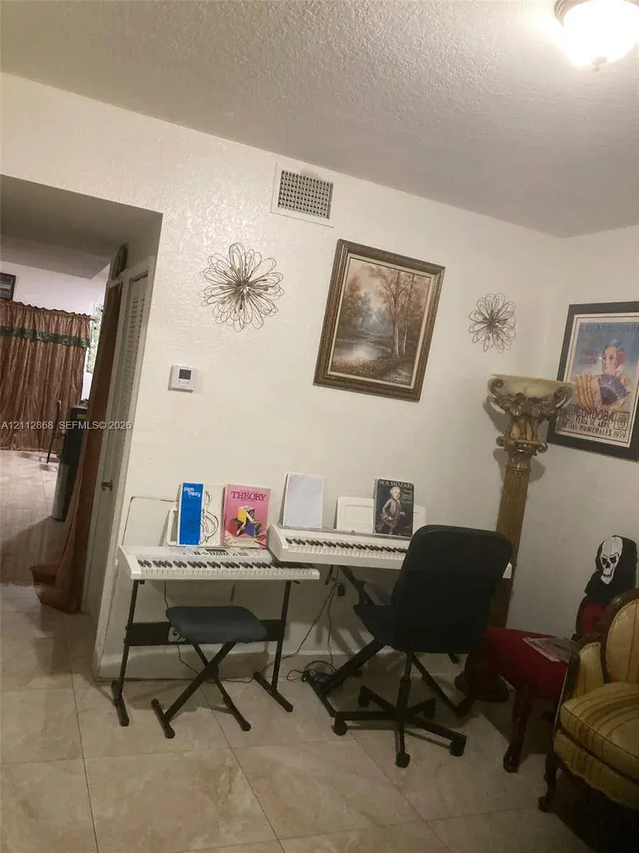 850 SW 6th Ct, Florida City FL 33034