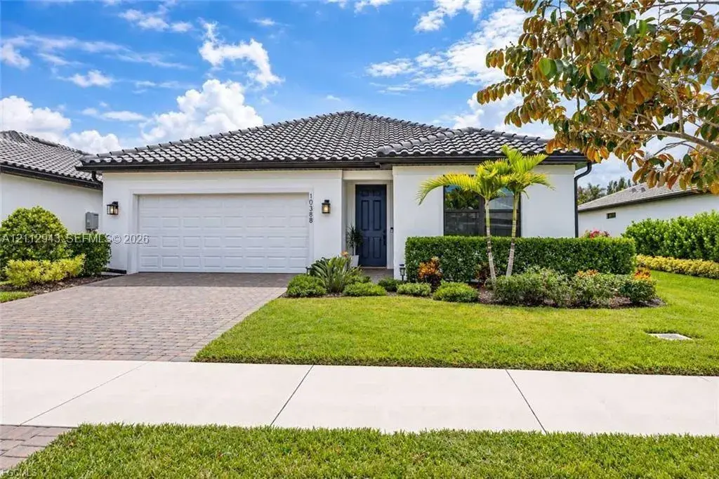 10388 Maddox Ln, Bonita Springs FL 34135