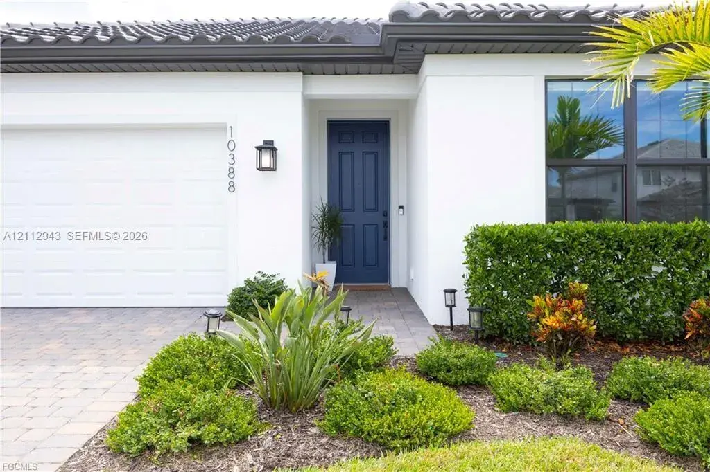 10388 Maddox Ln, Bonita Springs FL 34135