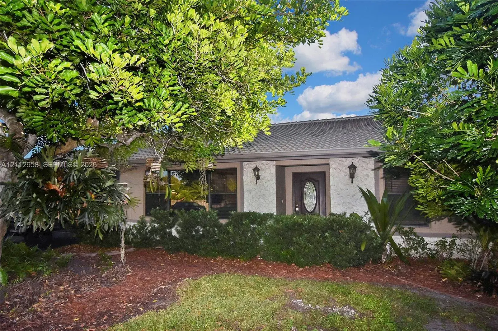 476 SW 169th Ter, Weston FL 33326