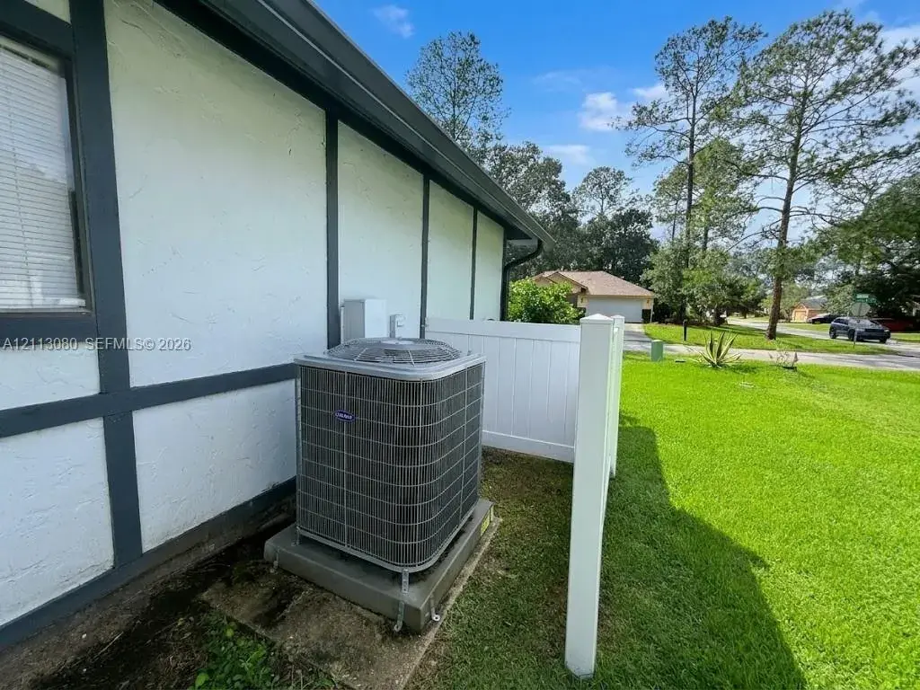 15 Wellshire Ln, Palm Coast FL 32164