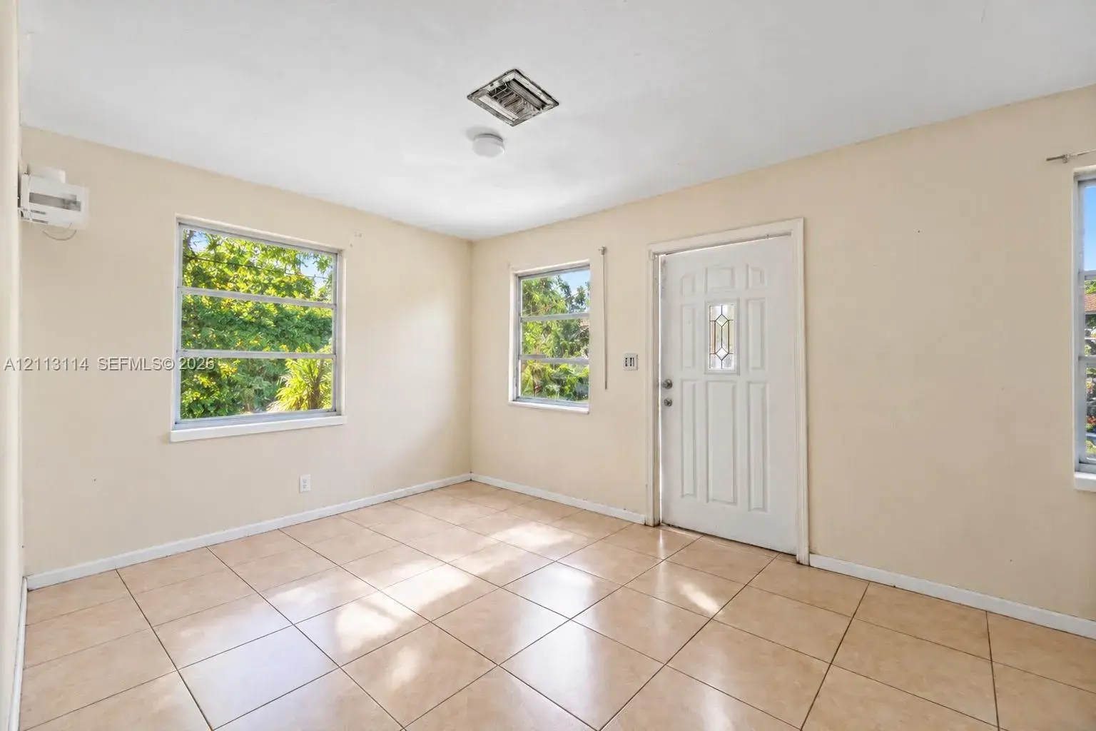 702 Fernwood Dr, West Palm Beach FL 33405