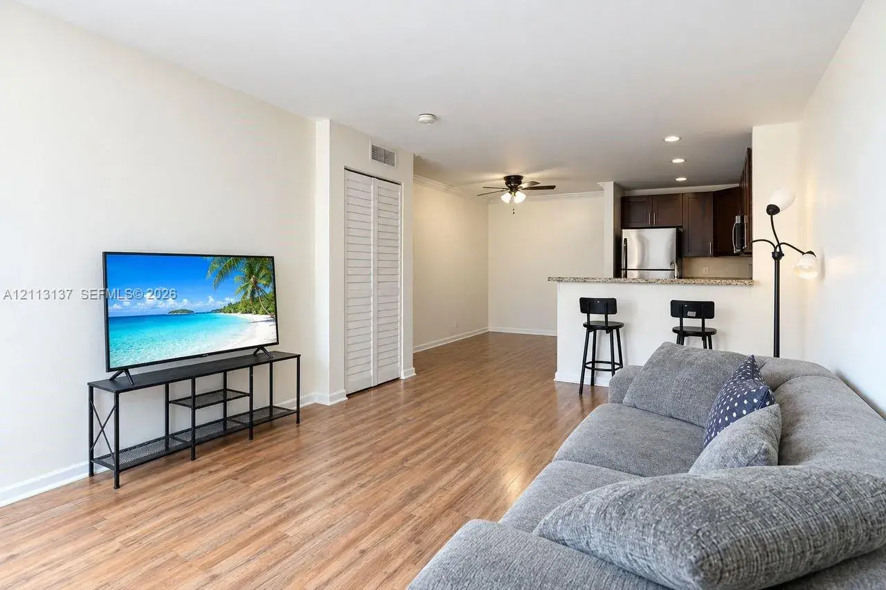 10884 Royal Palm Blvd # 10884, Coral Springs FL 33065