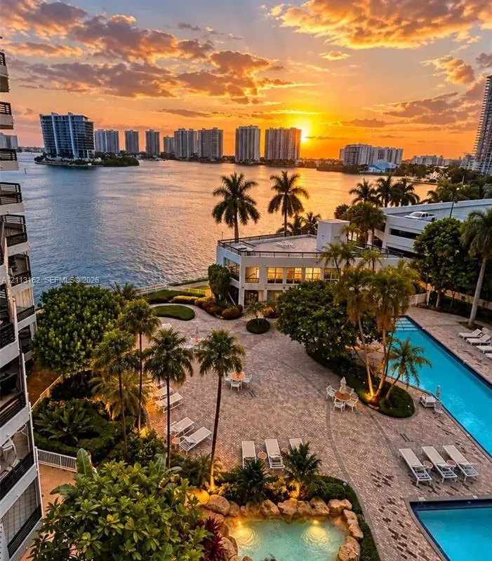 3600 Mystic Pointe Dr # 703, Aventura FL 33180