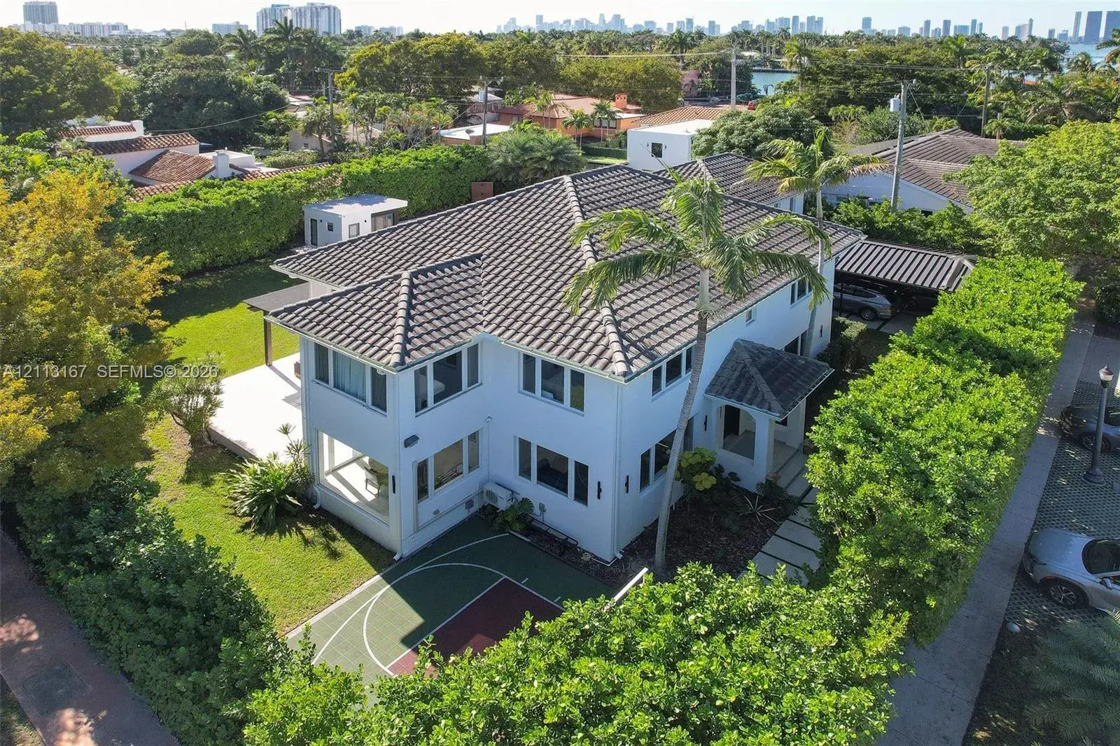 1278 W 27th St, Miami Beach FL 33140