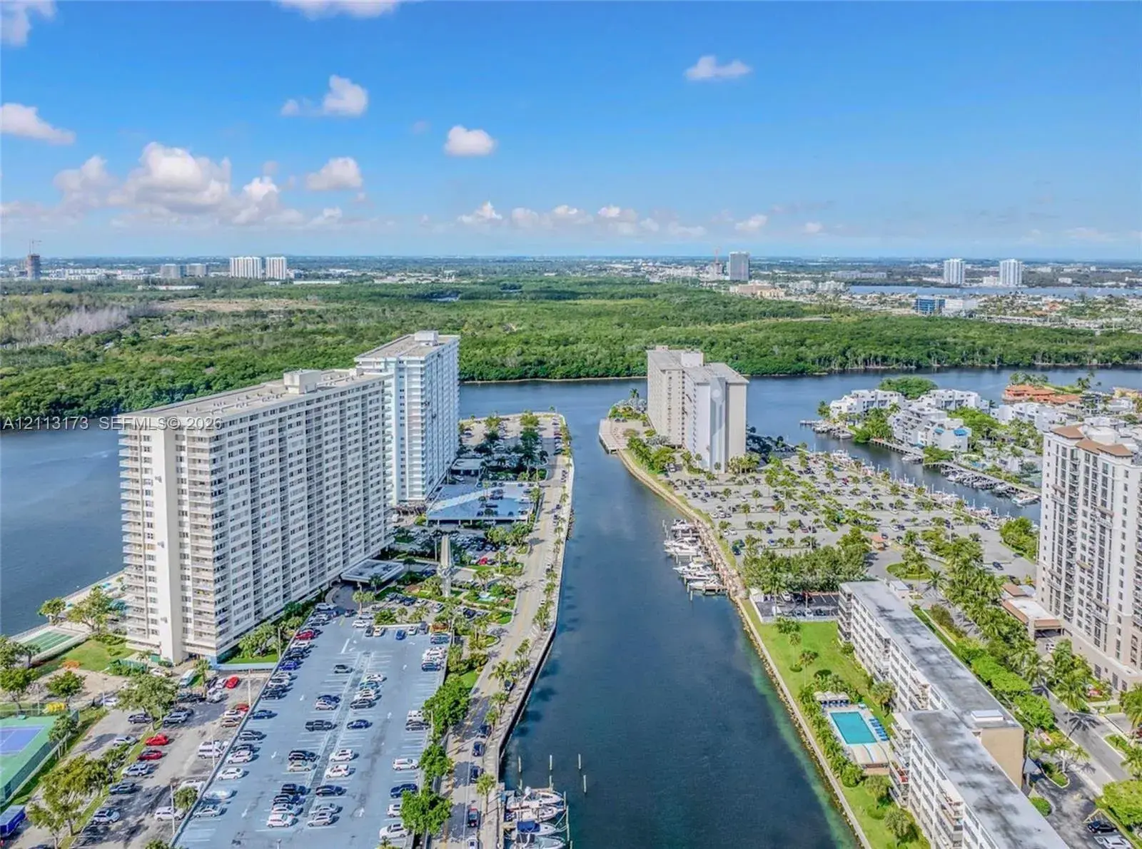 300 Bayview Dr # 1614, Sunny Isles Beach FL 33160
