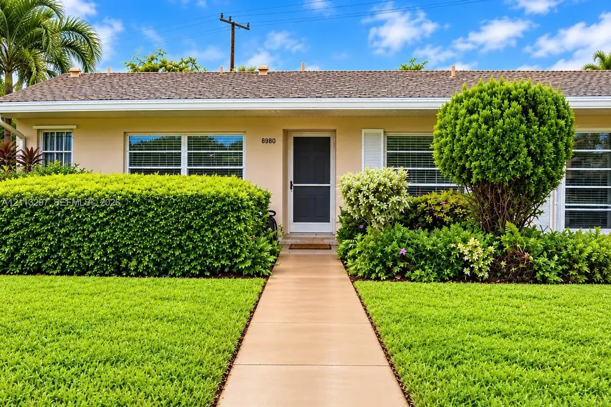 8980 Warwick Dr # 410, Boca Raton FL 33433