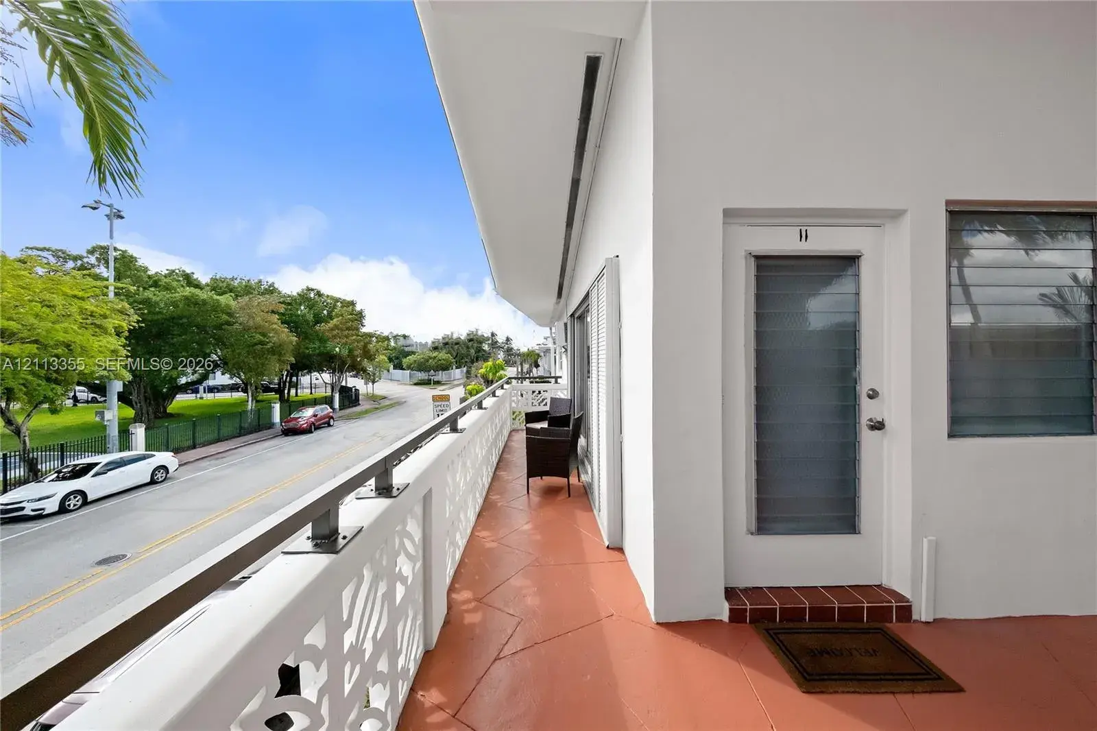 8040 Tatum Waterway Dr # 11, Miami Beach FL 33141