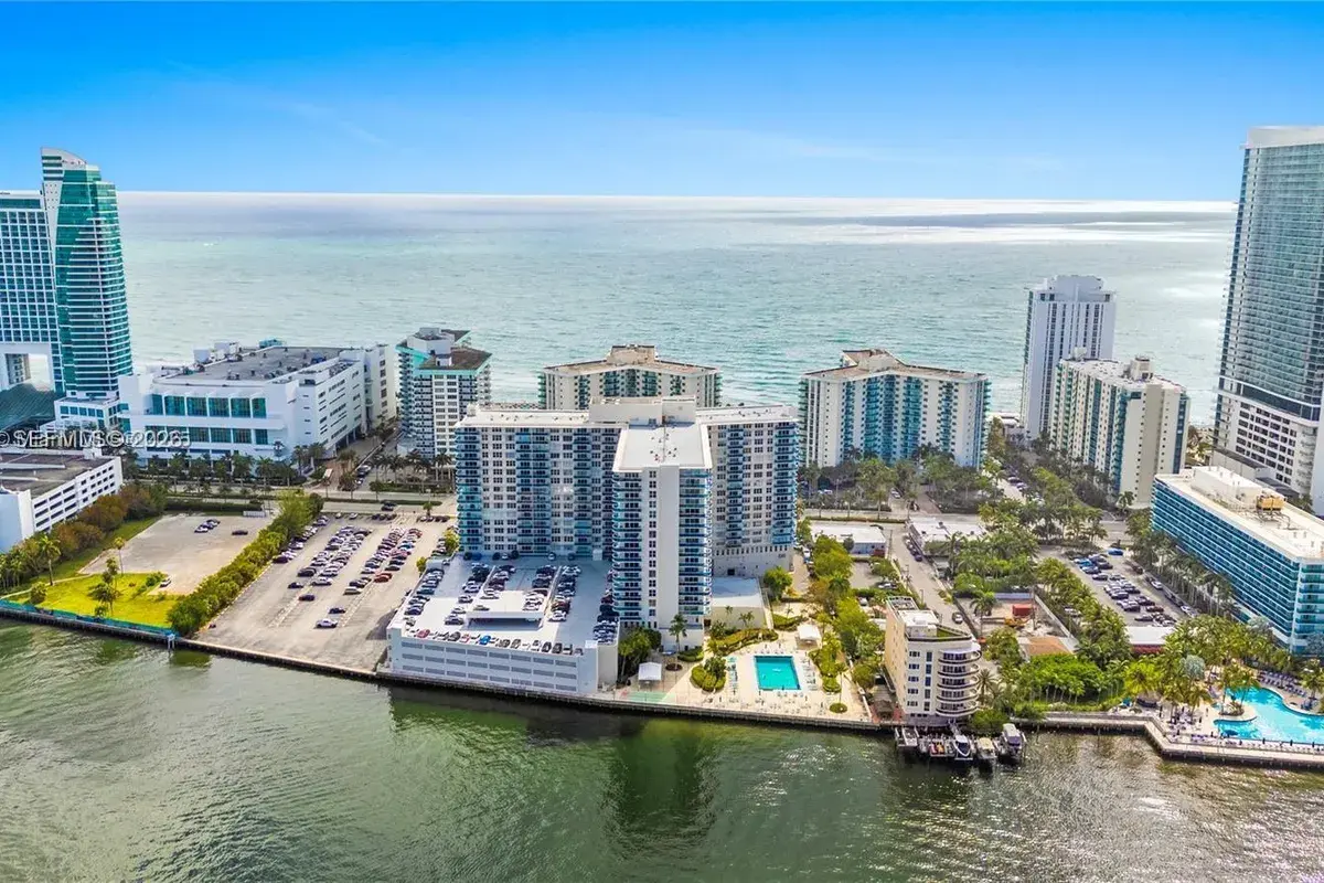 3800 S Ocean Dr # 1407, Hollywood FL 33019