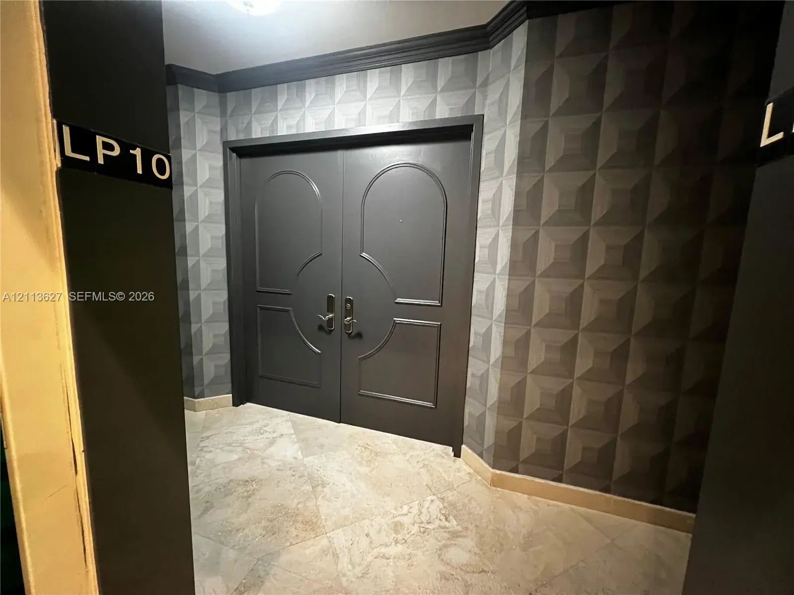 19333 Collins Ave # 2410, Sunny Isles Beach FL 33160