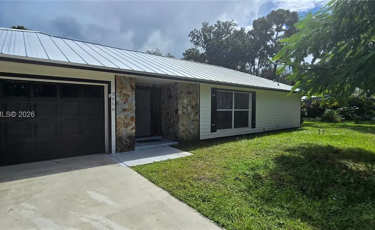 3050 Par Dr, Vero Beach FL 32960