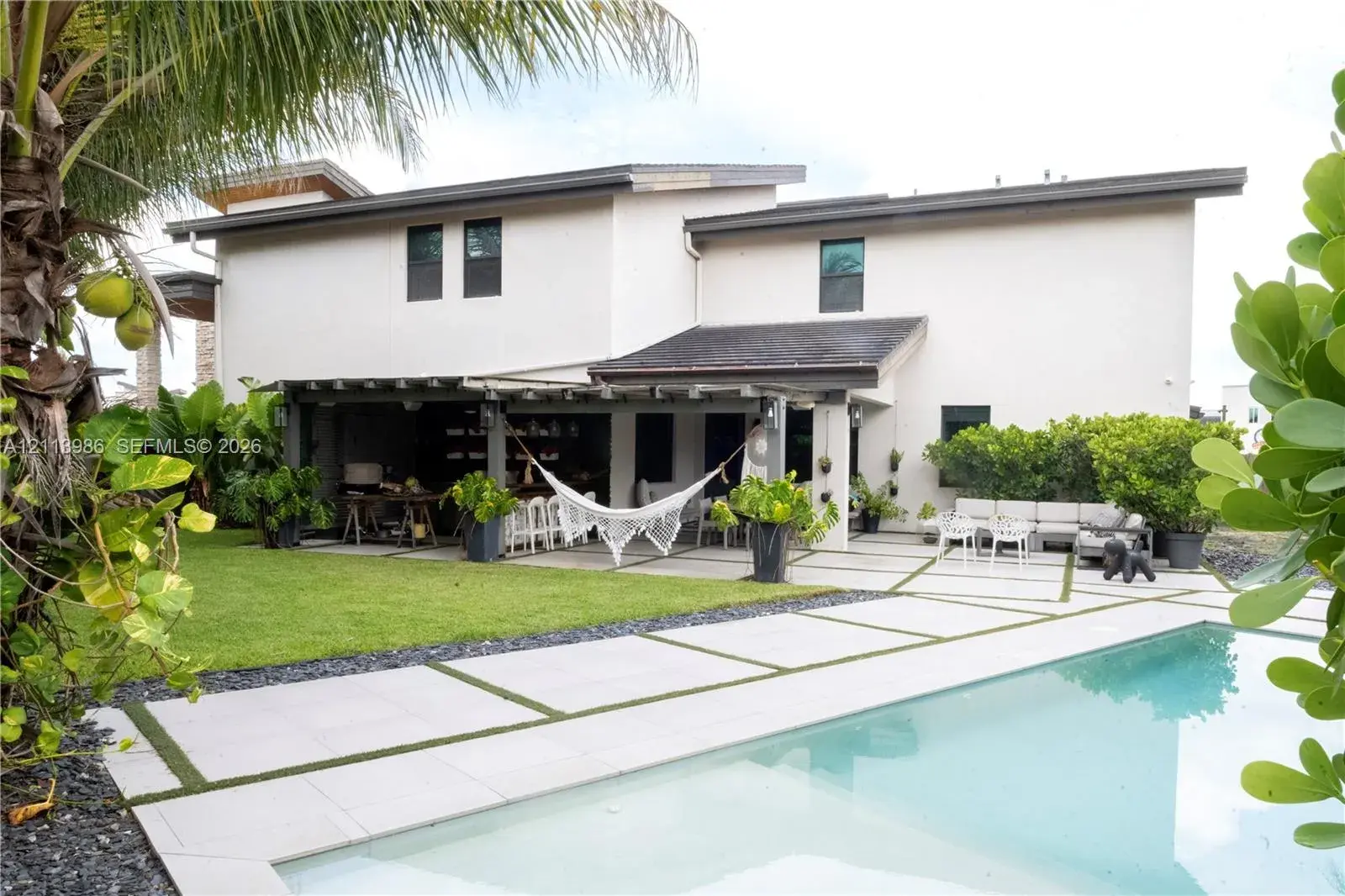 7655 NW 102nd Ct, Doral FL 33178