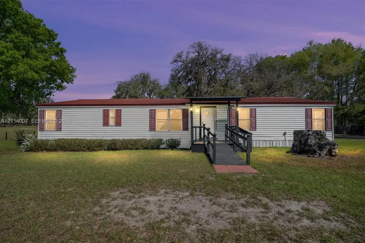 5600 SE 39th St, Other City - In The State Of Florida FL 32693