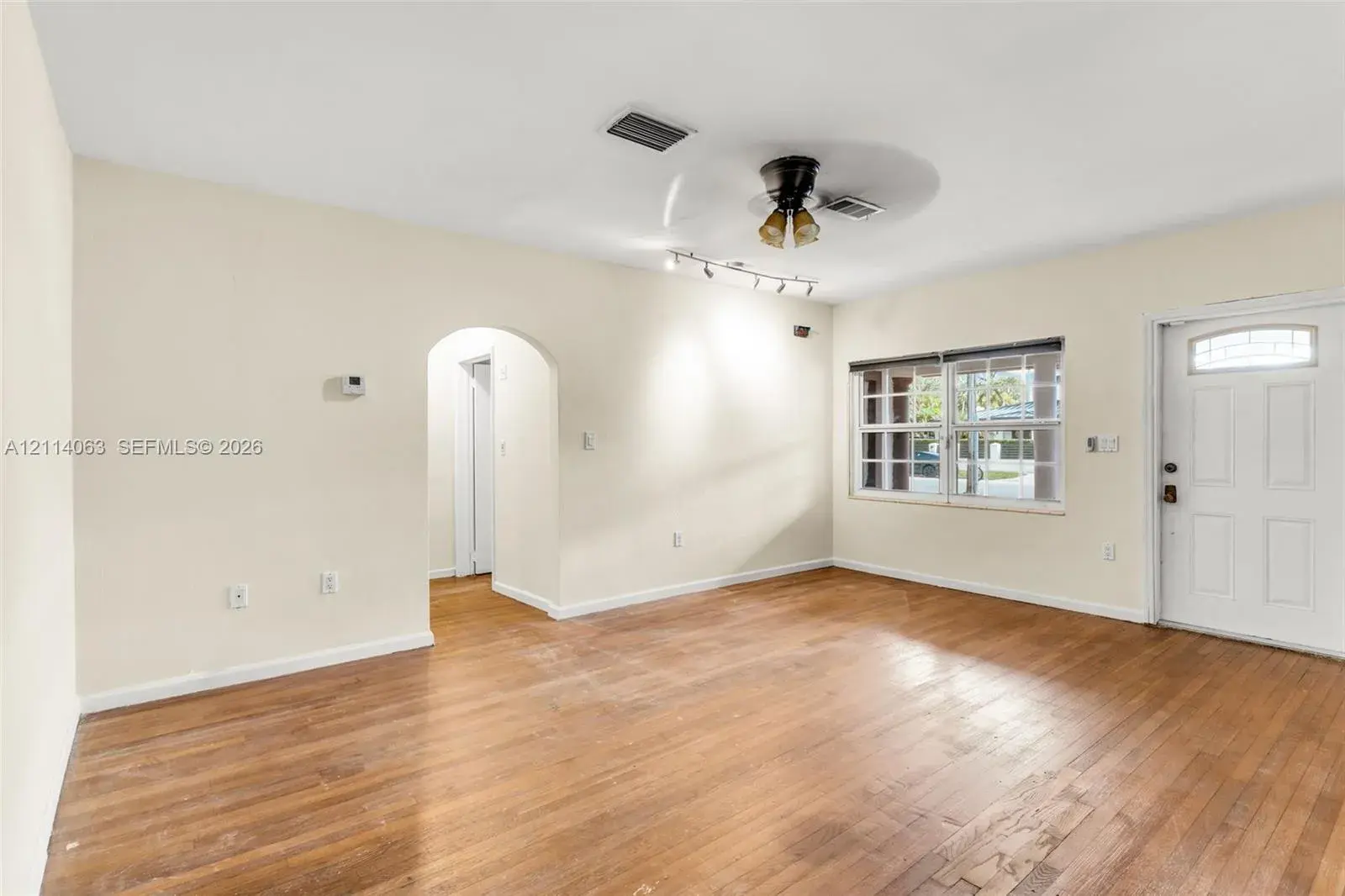 2450 SW 7th Ave, Miami FL 33129