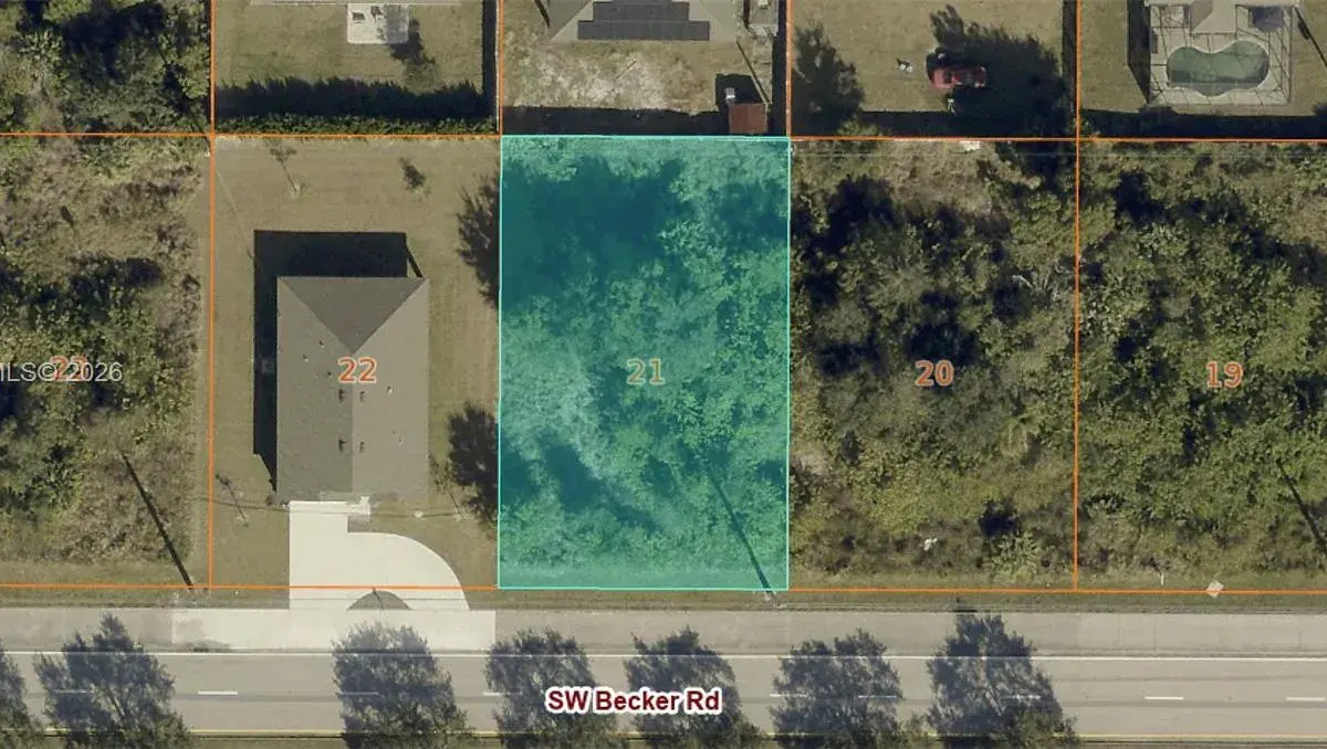 317 SW Becker Rd, Port St. Lucie FL 34953