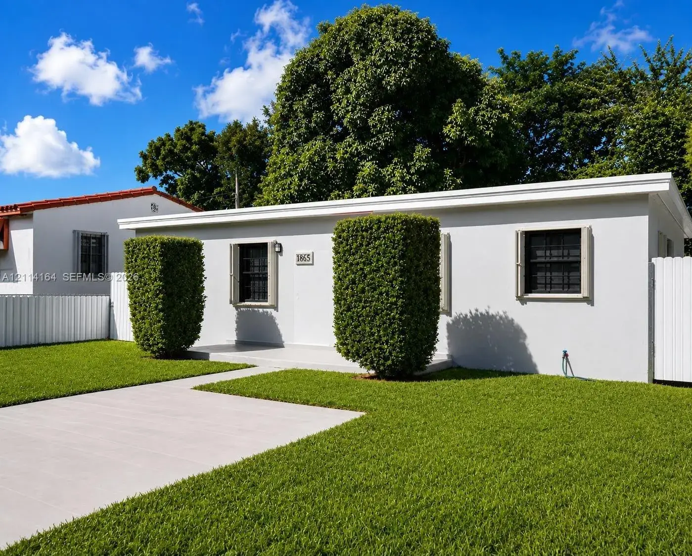 1865 NW 50th St, Miami FL 33142