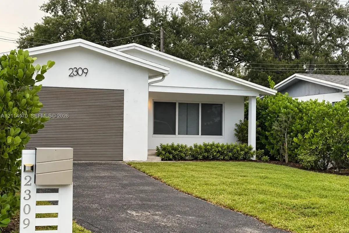 2309 Cody St, Hollywood FL 33020
