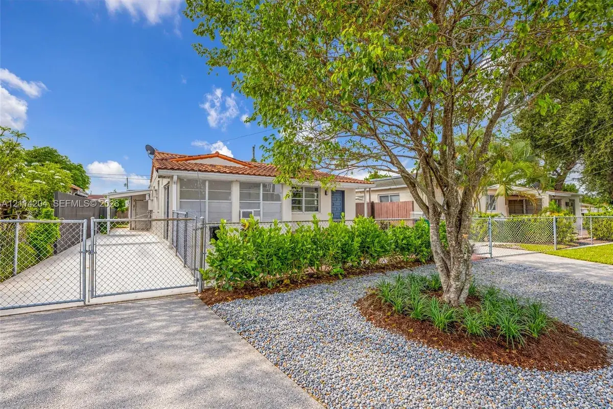 3460 NW 6th St, Miami FL 33125