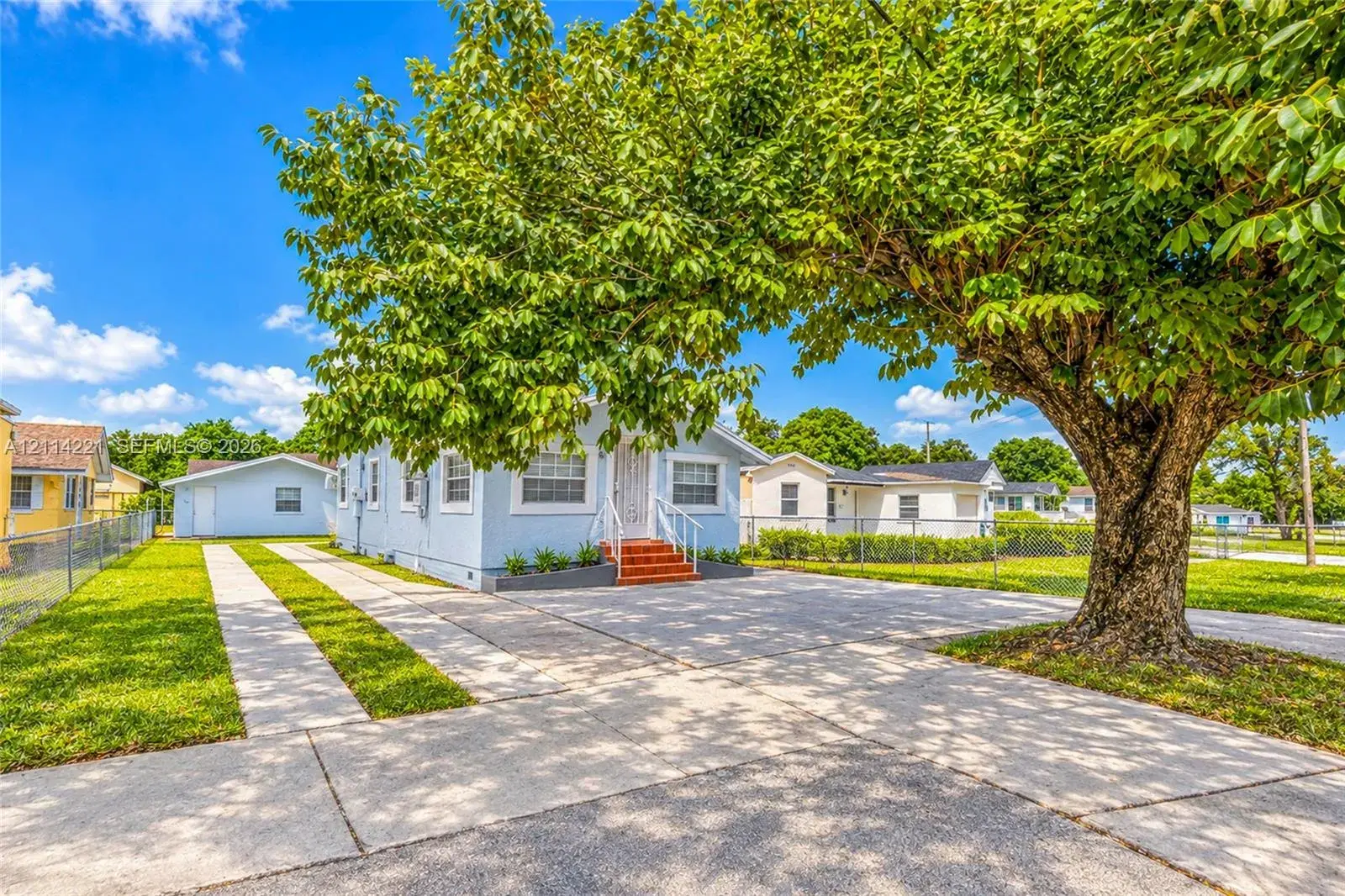 1026 NW 33rd Ave, Miami FL 33125