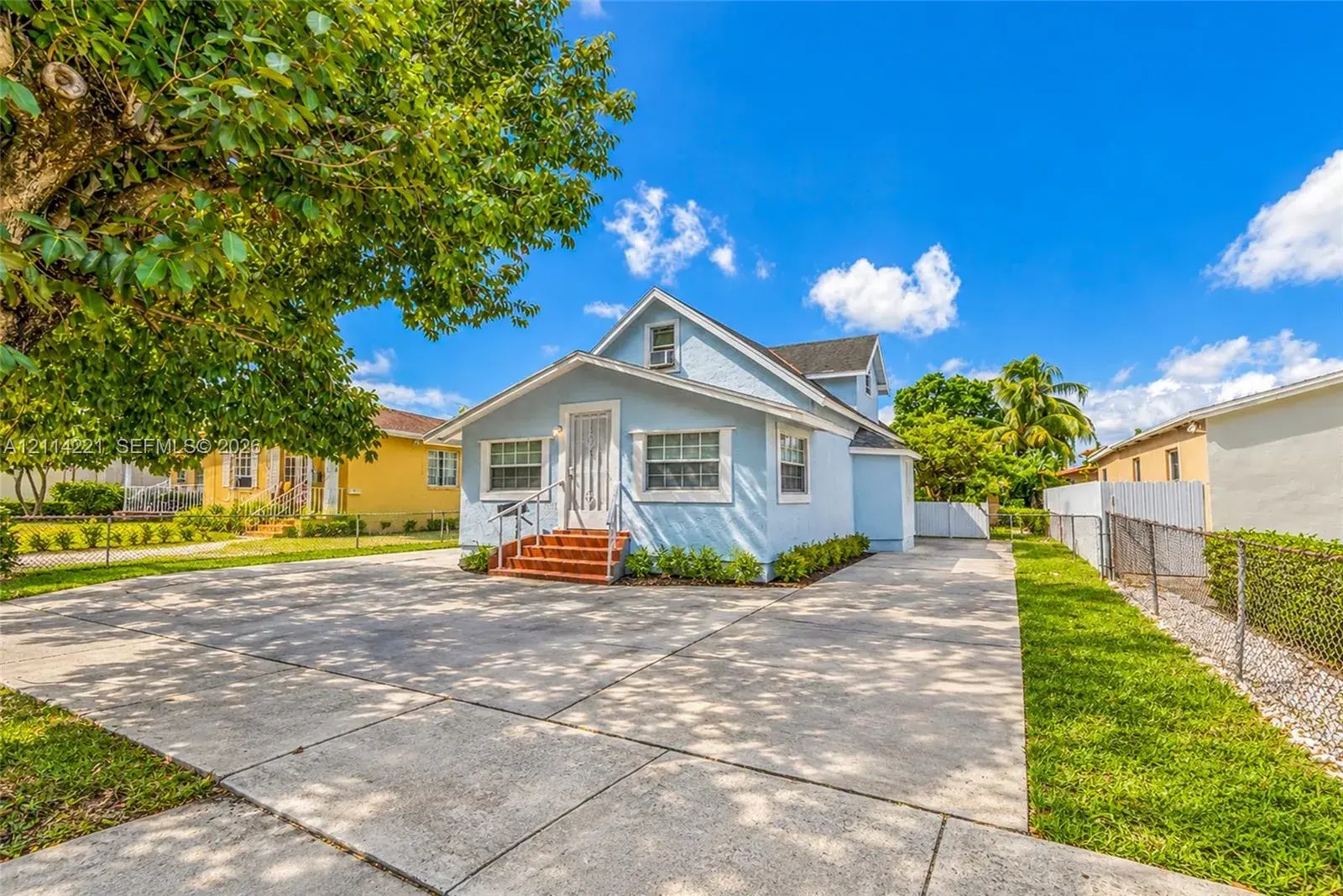 1026 NW 33rd Ave, Miami FL 33125
