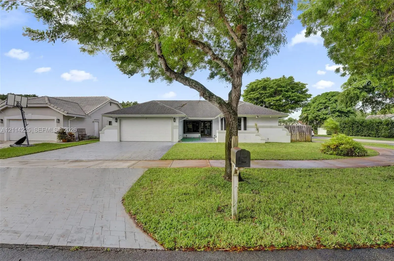 5741 SW 88th Ter, Cooper City FL 33328